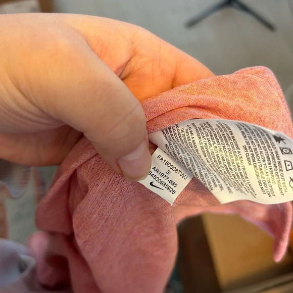 NIKE WOMENS RUNNING TEE - Picture 5 of 5